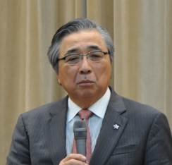 岩田公男氏