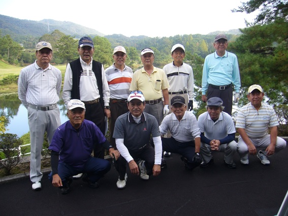 （後列左から）宮原さん、増井さん、神田さん、前田さん、今井さん、後藤さん （前列左から） 大本さん、和田さん、米澤さん、新庄さん、高平さん 