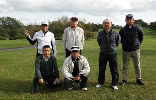 前列左から 高橋、冨田、後列左から 杉山、出光、野沢、今井